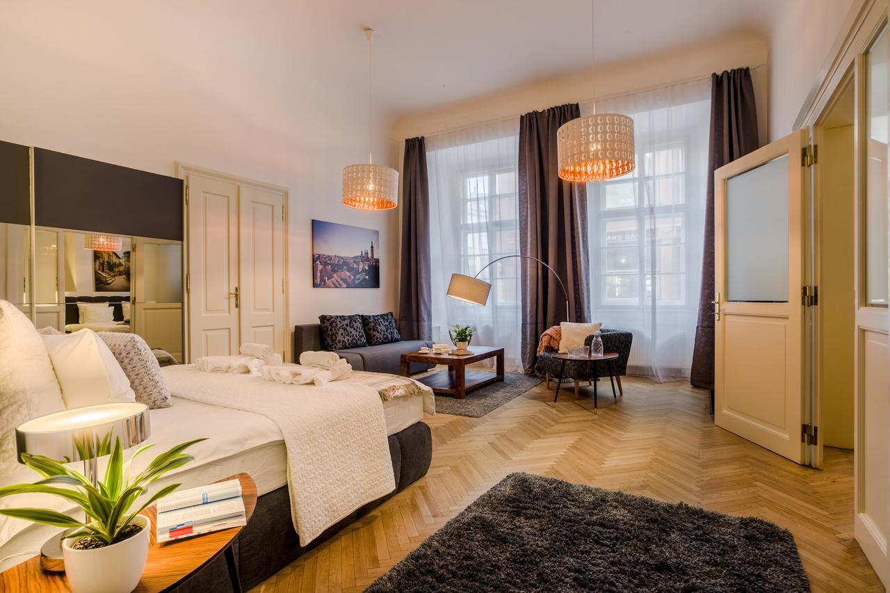 Royal Route Apartment Prag